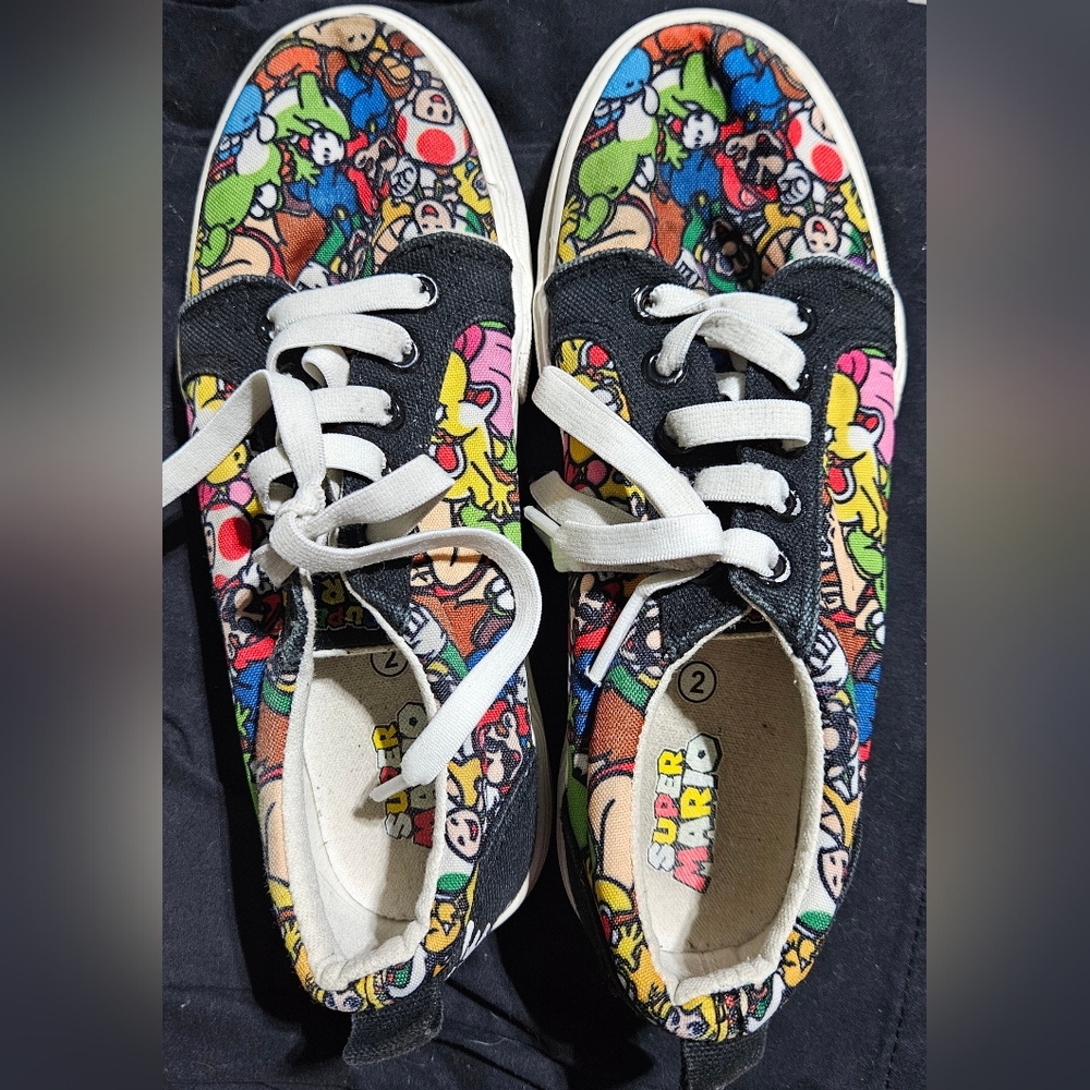 Nintendo Super Mario Flat Shoes Game Over Size 2 Big Kids Ground Up Brand